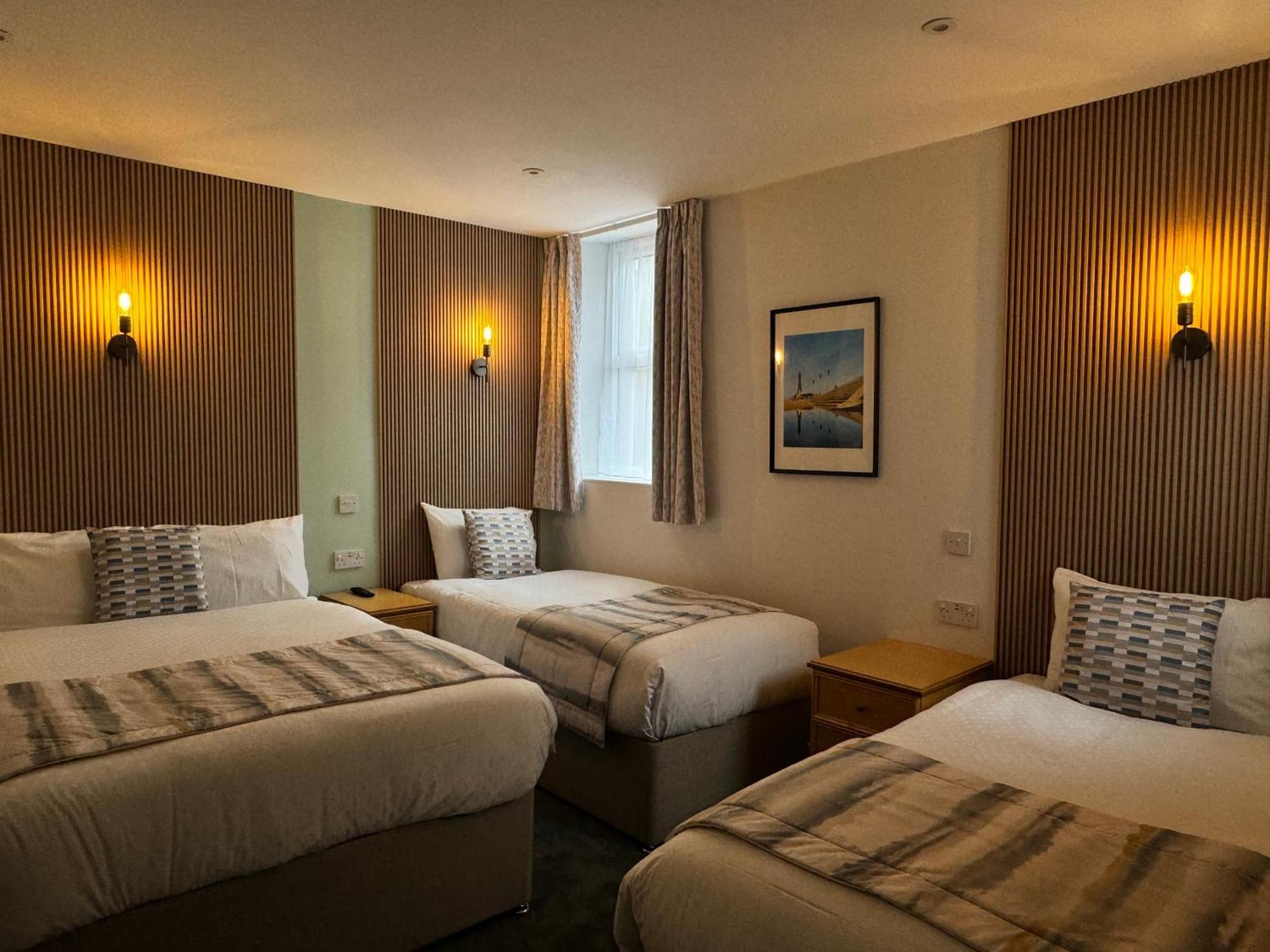 Balmoral Hotel 3*